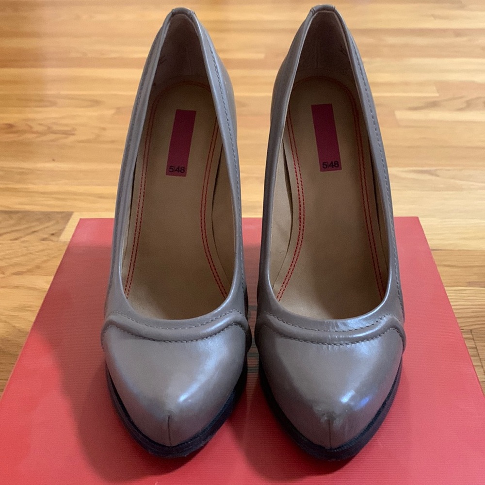 5|48 wedge heels